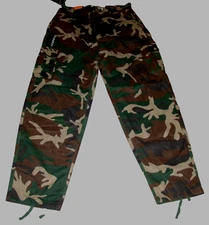 NWT VTG Game Winner Mens Size Large Camo Hunting Cargo Pants