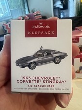 1963 CHEVROLET CORVETTE STINGRAY Hallmark Keepsake Ornament MINIATURE MINT NEW