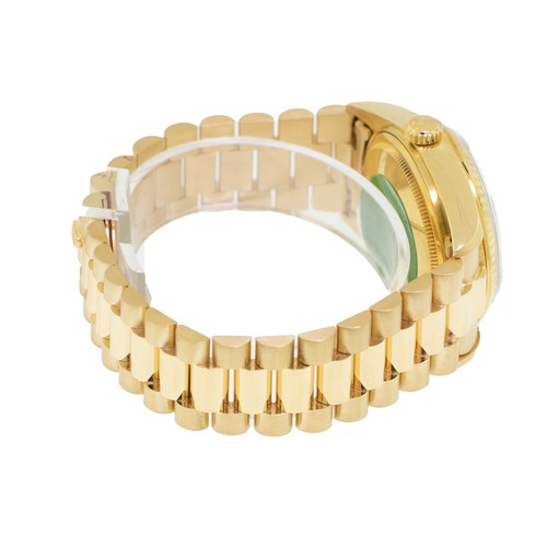 Rolex Day-Date 36mm Yellow Gold Champagne Roman Dial Fluted Bezel 18038 - Picture 8 of 9