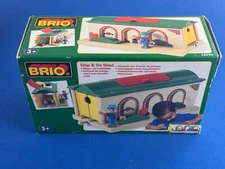 Brio STOP & GO SHED #33530 (2001) / Wooden Railway RARE