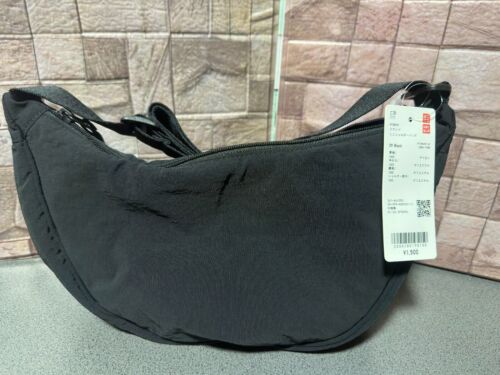 UNIQLO Runde Mini-Schulter-Nylontasche, Unisex, schwarze Farbe aus Japan - Bild 1 von 8