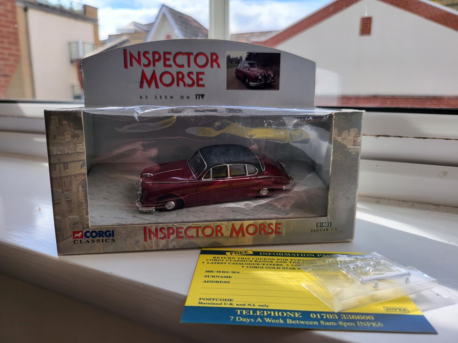 Corgi 1:43 - 1 - Modellbil - Jaguar 2,4 litre Saloon, jolie modèle pour