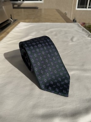 NWOT BRIONI Green W/ Blue Geometric Woven Silk Neck Tie Italy 3.4W