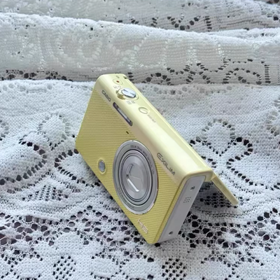 Casio HIGH SPEED EXILIM ZR70 EX-ZR70 digital camera W. 10x zoom