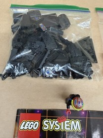 LEGO Space 6889 Recon Robot 1 Minifigure 135 Pieces No Box Pre-Owned