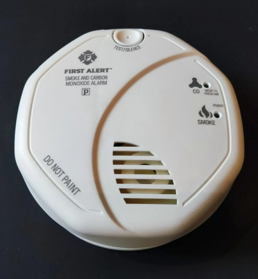 How To Change The Battery On A First Alert ONELINK Smoke