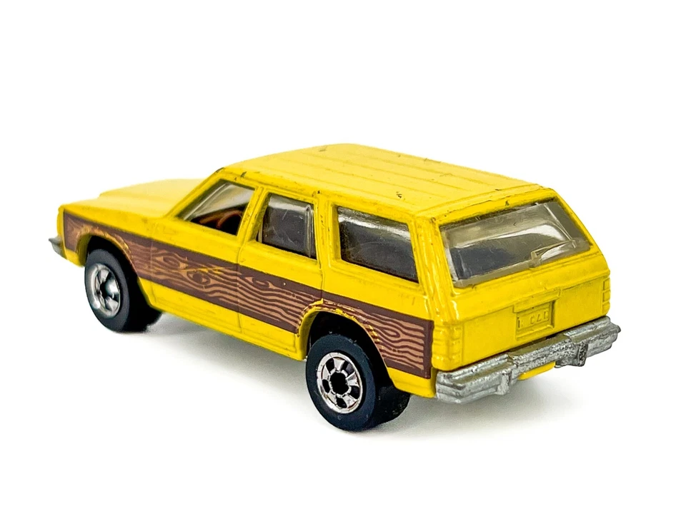 Hot Wheels Blackwall Aries Station Wagon Yellow K-Car, Diecast Hong Kong, 1981 - Image 4 of 4