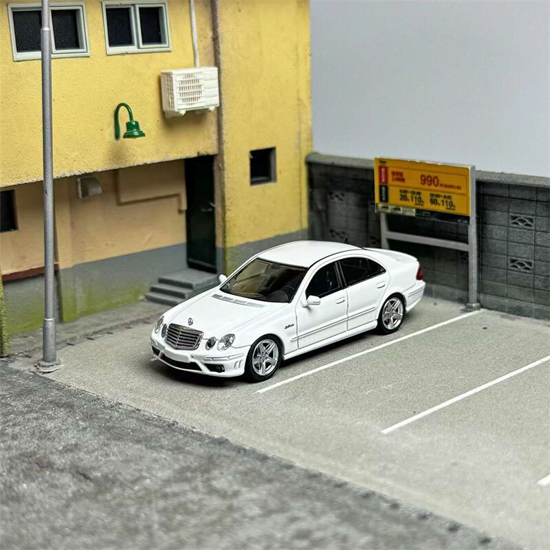 MK MODEL 1:64 Scale E63 W211 Classic limited999 Diecast Model Car