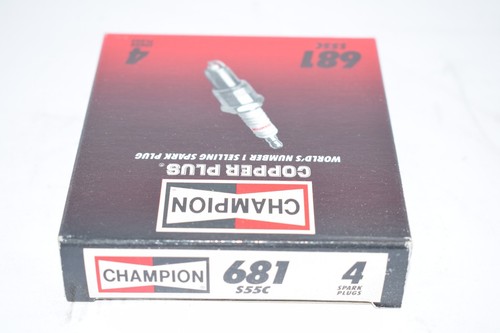 Box of 4 NEW Champion 681 Spark Plugs 