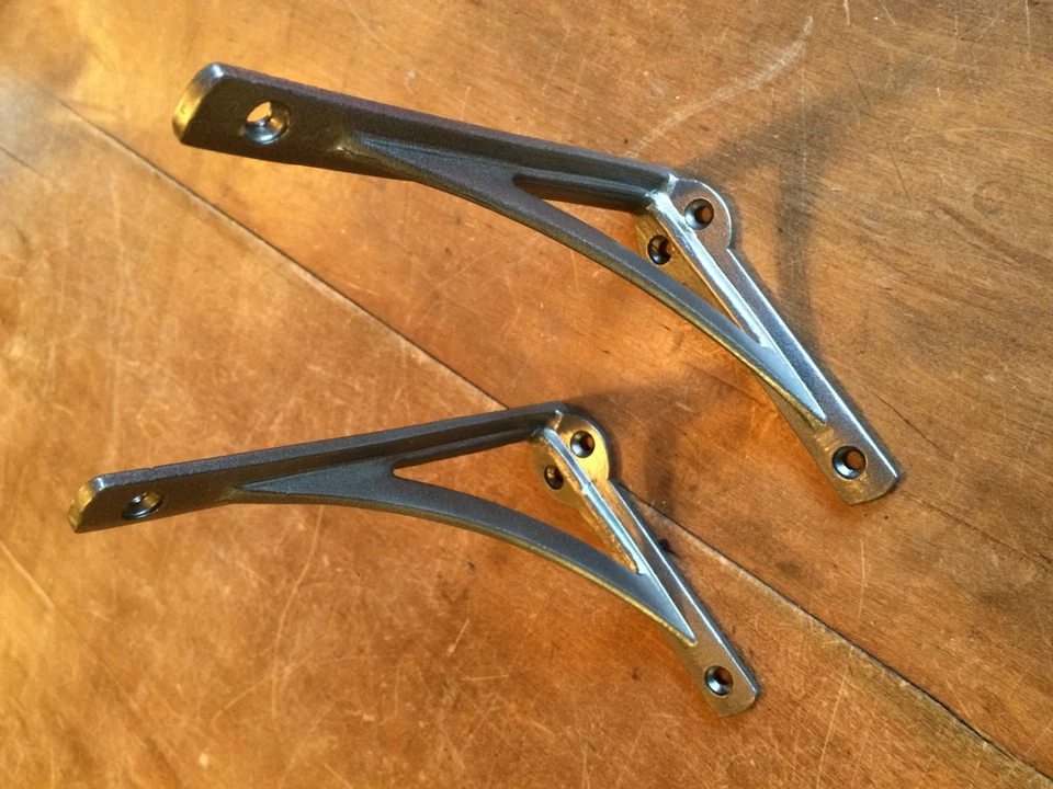 Pair 6" x 4" SMALL INDUSTRIAL ANTIQUE CAST VICTORIAN SHELF BRACKETS ~ BR22p(x2) - Image 2 of 4