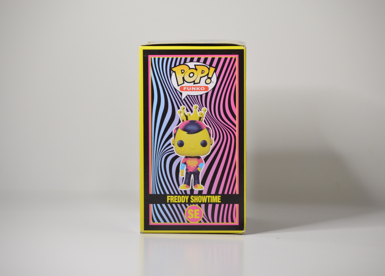 Funko Pop Freddy Funko Showtime 2022 Blacklight Battle  500LE PCS