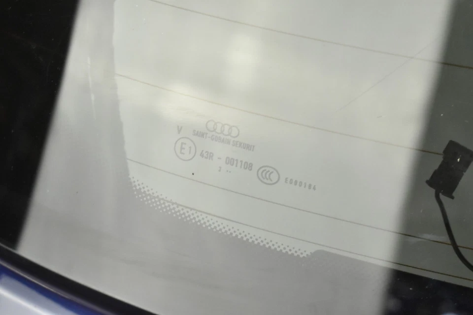 Hayon de Coffre Arrière 8V3827025H AUDI A3 S3 8V3 3 portes LX5P - Photo 3/4