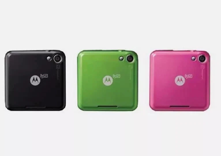 Original Smartphone Motorola Flipout MB511 3MP Camera 3G QWERTY Mobile Phone - Image 3 of 4