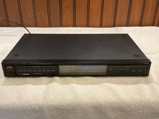 Fisher FM-276 Studio Standard AM/FM Stereo Synthesizer/Tuner  Tested Working