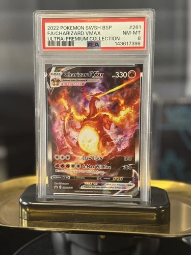 2022 POKEMON SWSH BLACK STAR PROMO #261 FULL ART/CHARIZARD VMAX PSA 8