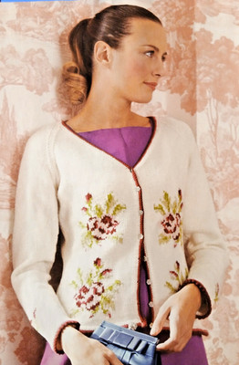 Strickmuster**Damen Strickjacke mit Rosenmotiv**Baby Cashmerino**Brustumfang 32'' bis 46''