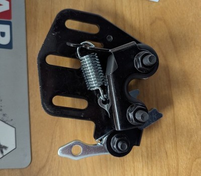 2019-2023 VOLVO VNL 760 LEFT/ DRIVER SIDE HOOD LATCH LOCK OEM