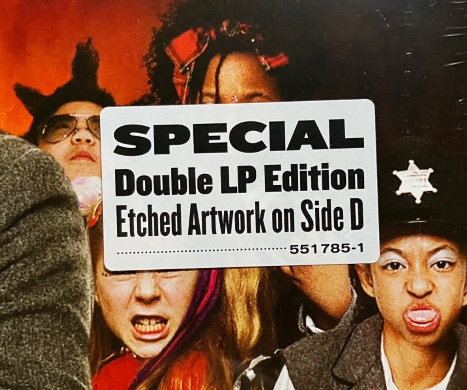 The SCHOOL OF ROCK Soundtrack 2LP 150g Yellow & Red Vinyl LIMITED EDITION Etched - Image 2 of 4