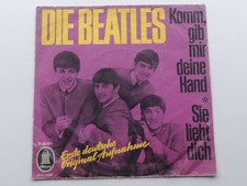 THE BEATLES  GERMAN 1964  45  SIE LIEBT DICH  KOMM, GIB MIR DEINE HAND