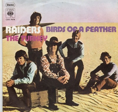 CBS  Sg.  -    THE RAIDERS( Mark Lindsay)  -    BIRDS OF A FEATHER   - Muster