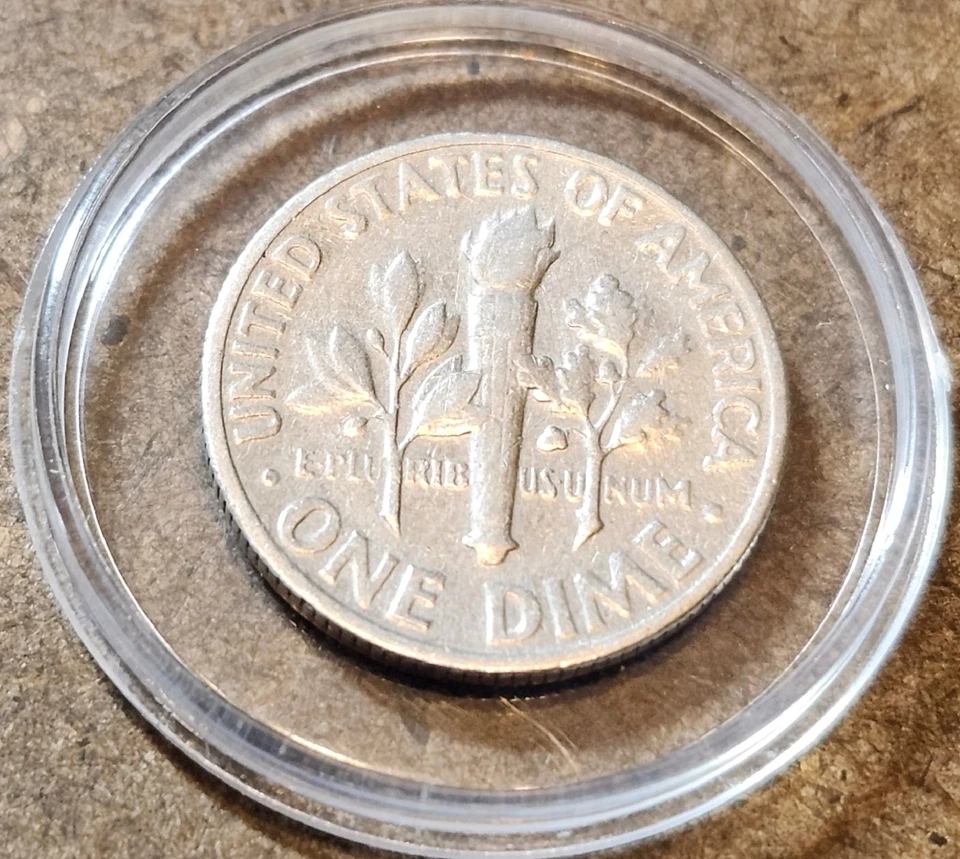 Vintage and Rare 1967 Roosevelt Dime No Mint Mark –– Collectible U.S. Coin - Image 2 of 2