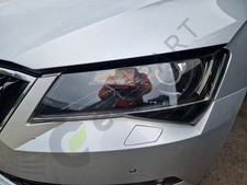 SKODA SUPERB MK3 (3V) Headlight Headlamp Left Side 3V2941017A