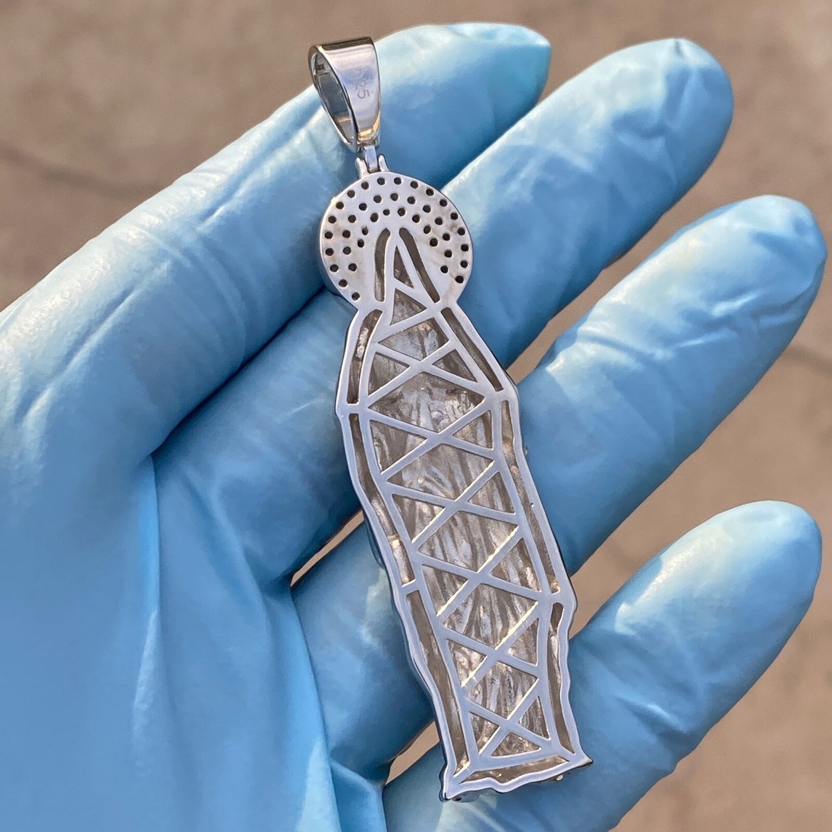 Collana Di San Michele Arcangelo, Ciondolo Di San Michele, Collana