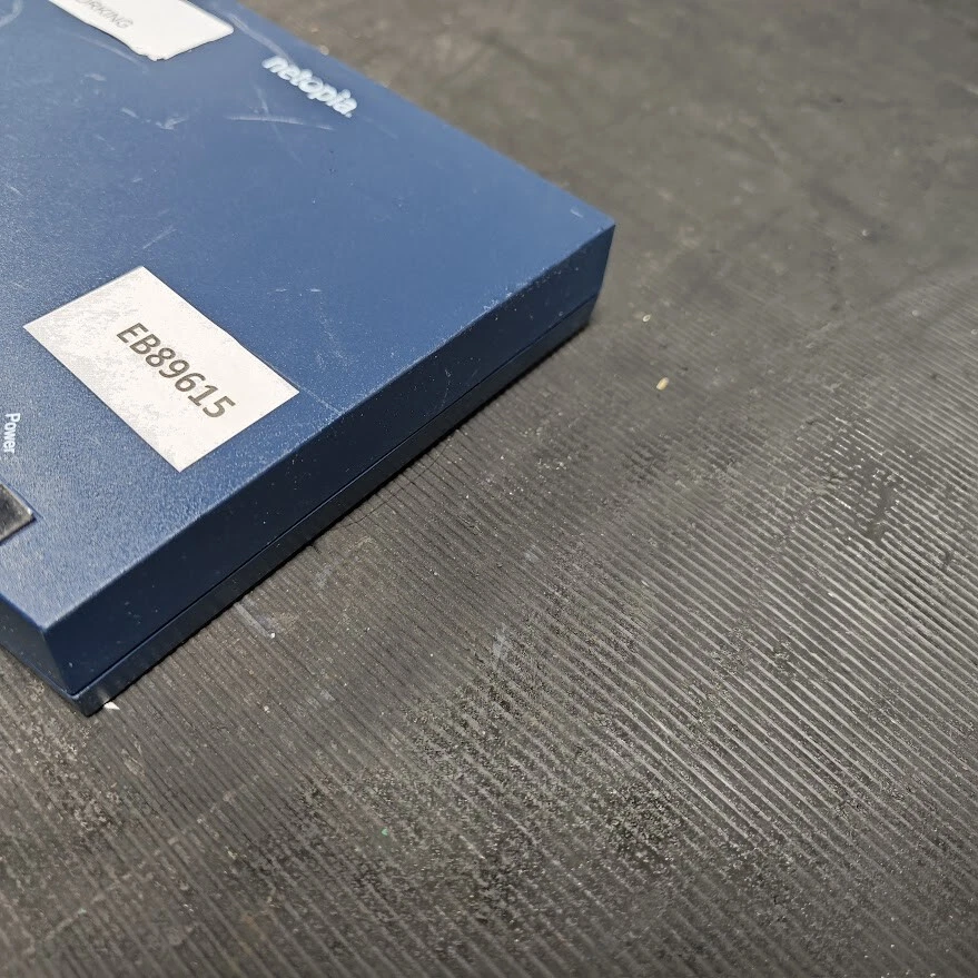 Router Netopia 3347 ADSL2+ - Funciona, arañazos, sin accesorios Foto 4 de 4