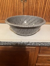 Vintage Shiny Mottled Gray Enamelware Colander Strainer Rustic Farmhouse