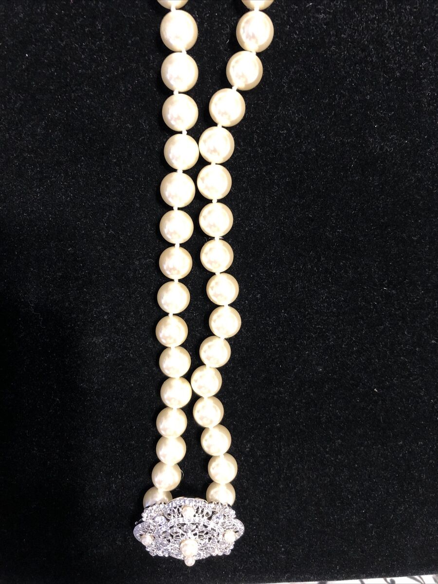 Camrose & Kross Jacqueline Kennedy Faux Pearl Necklace w Camrose & Kross Jacqueline Kennedy Faux Pearl Necklace w