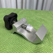 POLE CLAMP WITH BRACKET