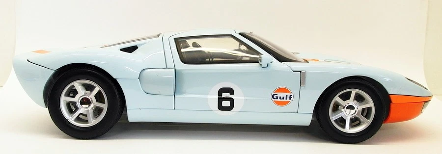 Motormax 1/12 Scale Model Car 79639 - Ford GT Concept - Gulf - Image 3 of 4