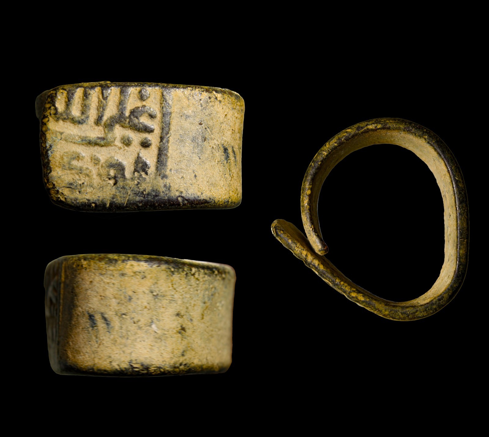 Early Islamic Bronze Ring with Shiʿite Devotional Inscription Fatimid–Abbasid