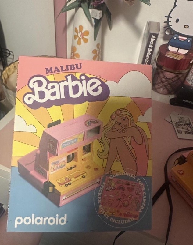 Polaroid Malibu Barbie Pink camera