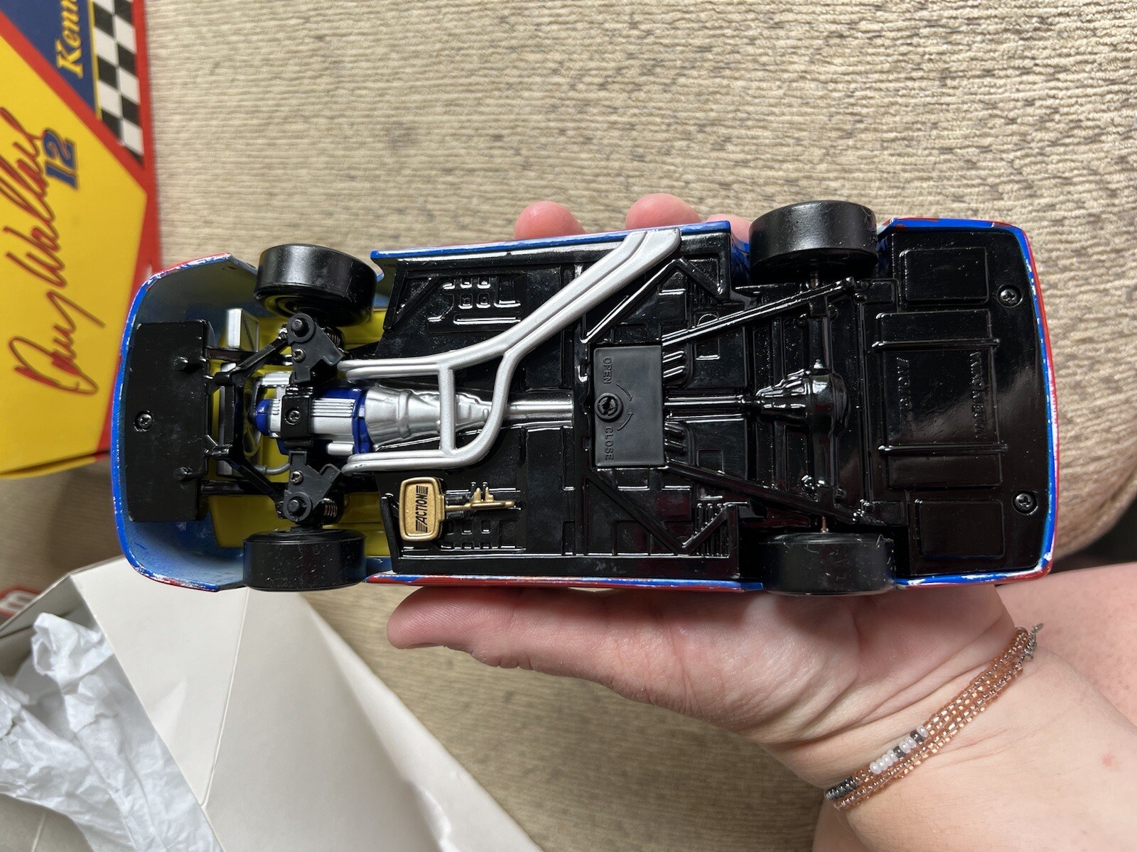 Picture 9 of 15