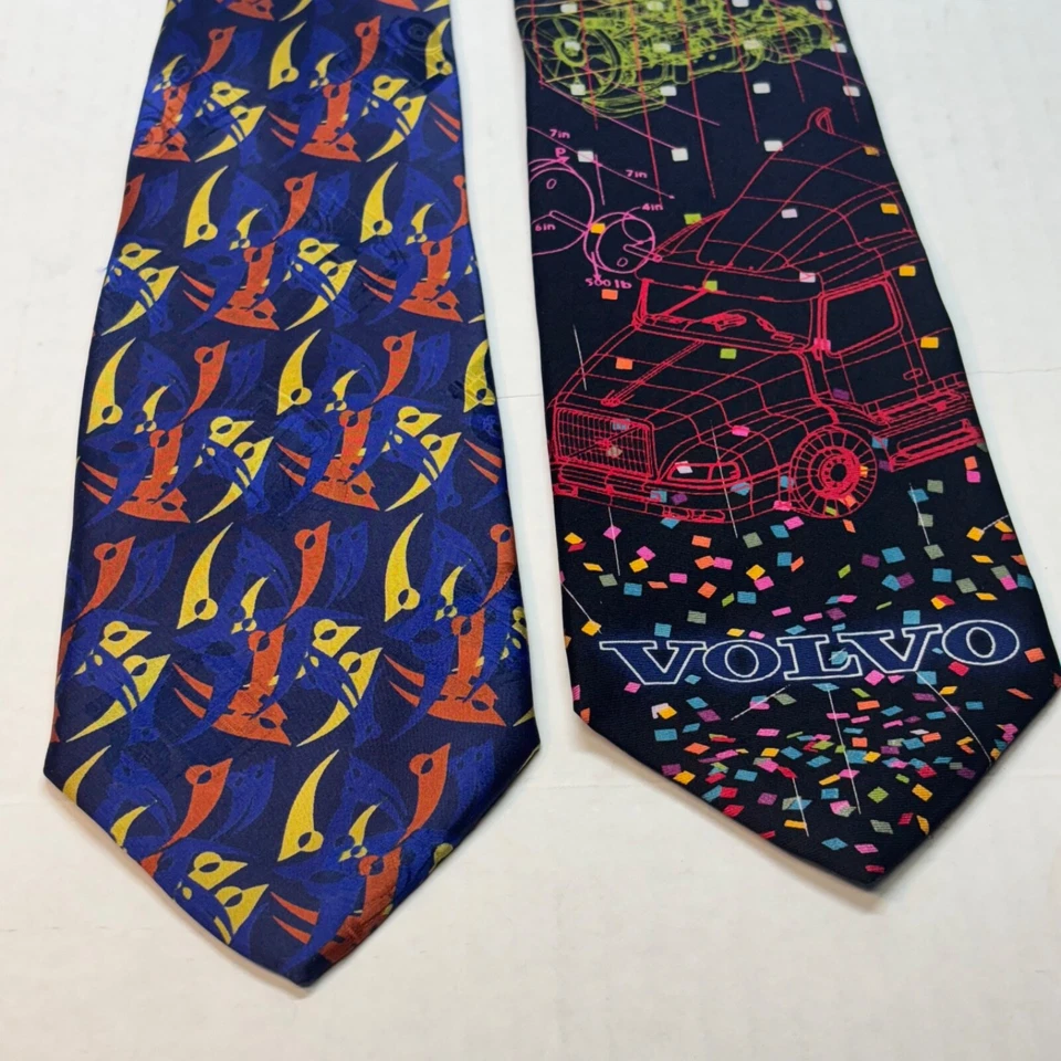 Lote de 2 Corbatas de Cuello Volvo Para Hombre Venta de Automóviles 100% Seda Prendedor Novedad Regalo Confeti Foto 3 de 4