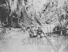 US Signal Corps in New Guinea 8"x 10" World War II WW2 Photo Picture #39