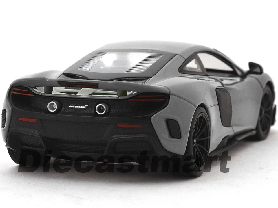 Coche modelo diecast Welly 1:24 Display McLaren 675LT cupé nuevo 24089 Foto 3 de 4