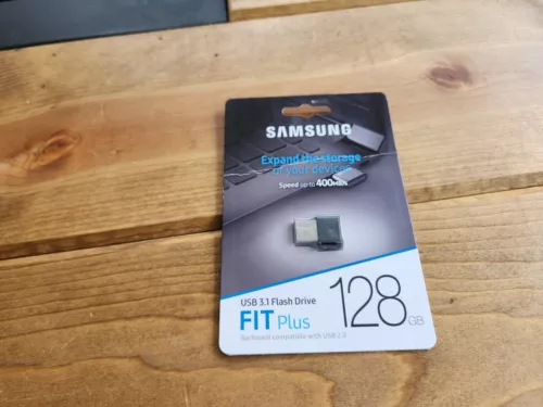 SAMSUNG FIT plus 128GB - 400 Mb/S USB 3.1 Flash Drive (MUF-128AB/AM)