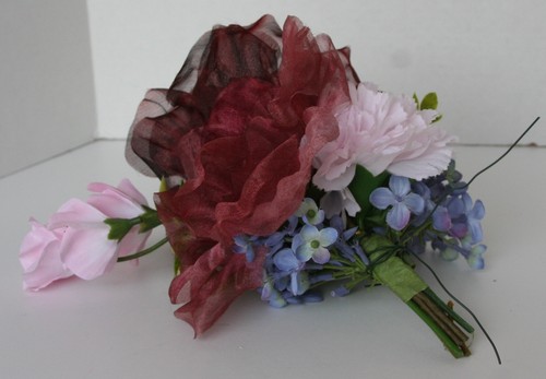 Adorable small bouquet faux flowers, wedding, basket decor, bike basket decor - Picture 2 of 3