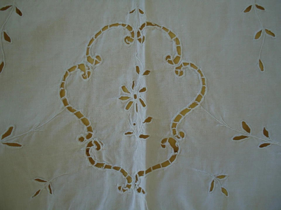 NAPPE LIN CARREE BRODERIE LINGE ANCIEN DENTELLE - Photo 3/4