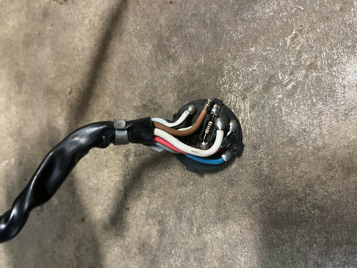 【kiwkiw】速達 Ricky Stator - Products