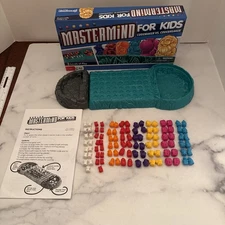 Pressman MASTERMIND FOR KIDS GAME Codemaker vs Codebreaker 2015 Complete