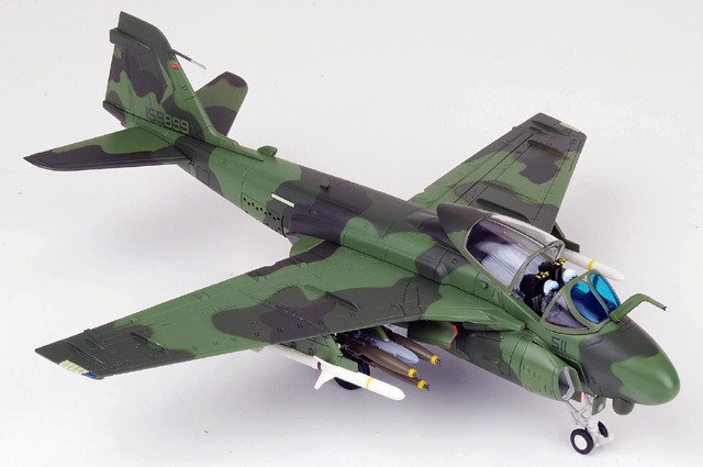 001648 Century Wings A-6E Intruder 1/72 Model NG511 USN VA-165