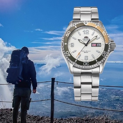 Orient Mako 2023 Automatik Silber Zifferblatt Edelstahl Herrenuhr RA-AA0821S39B
