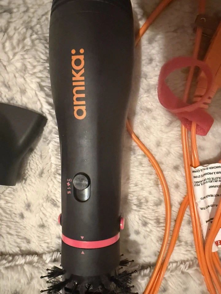 Amika Triple Header Interchangeable Blow Dryer Brush 3-in-1 - GREAT condition - Image 2 of 4