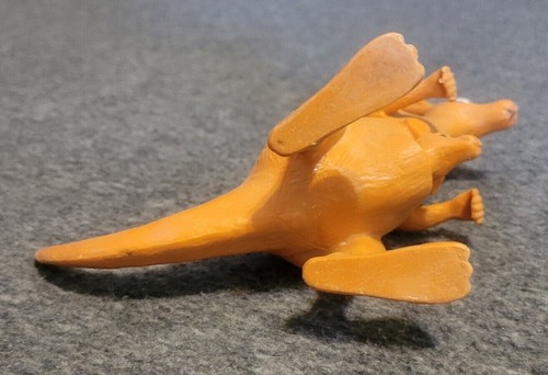 4" Kangaroo with Baby in Pouch Plastic Toy Cake Topper - Picture 9 of 12