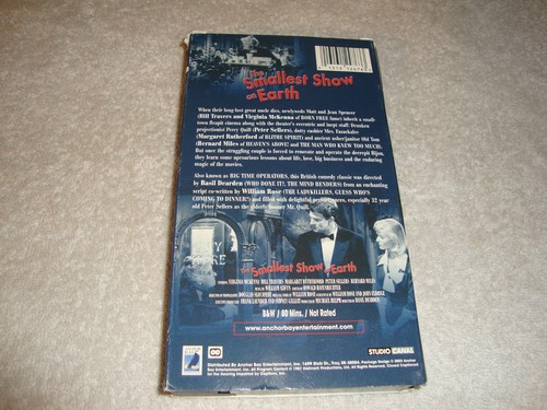 The Smallest Show on Earth VHS Video Virginia McKenna Bill Travers Peter Sellers - Picture 3 of 3