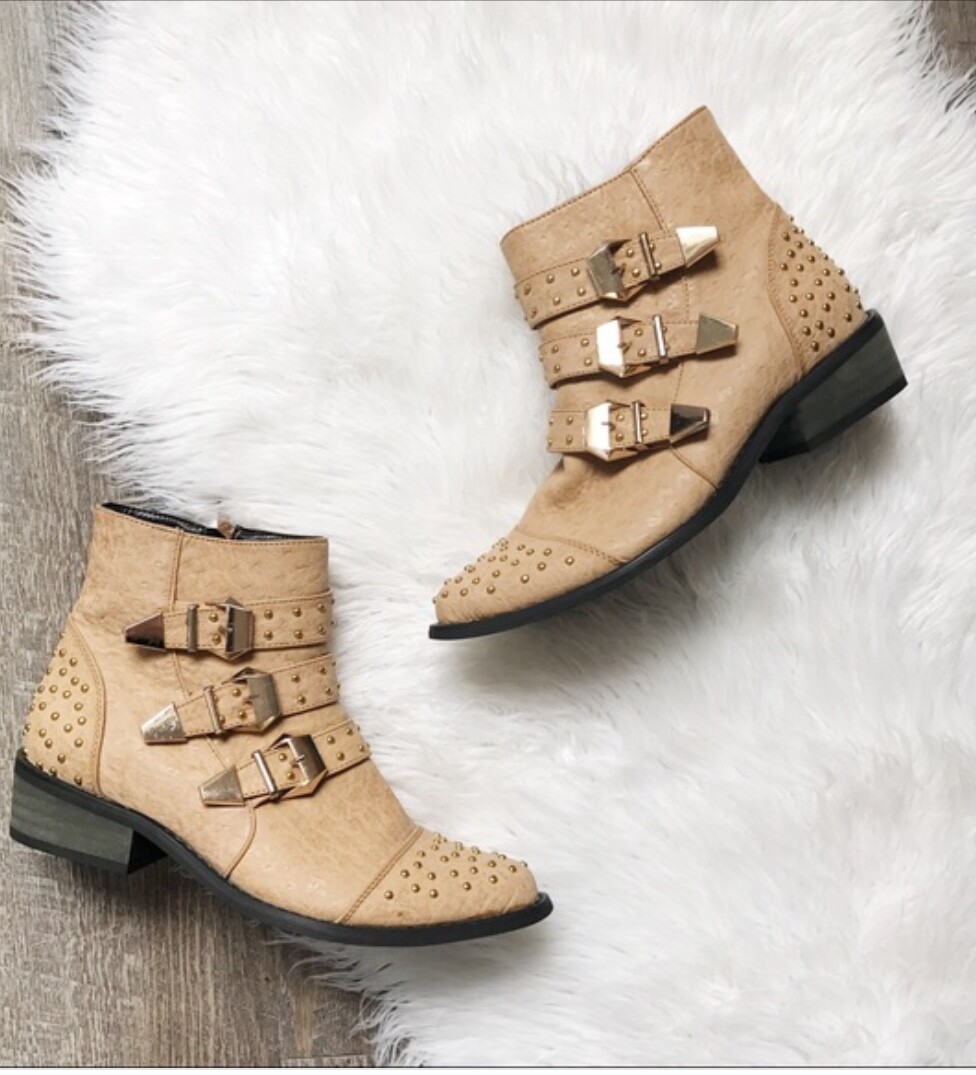 ShoeRepublic LA Arly ” Women Booties Size 7M Camel $69