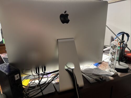 Apple iMac 27" Retina 5K 2017 3.4GHz Quad-Core Intel Core i5 8GB RAM 1TB Fusion - Picture 3 of 4